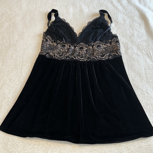 Soma black velvet and lace top size Large - Picture 7 of 17